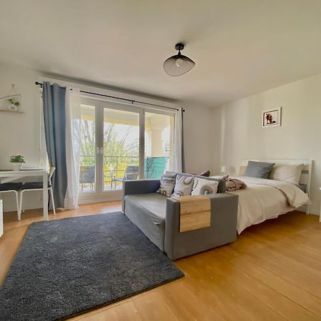 Cozy Riverfront Living, 5-Min Walk To Riverside Train Neuilly-Plaisance Εξωτερικό φωτογραφία