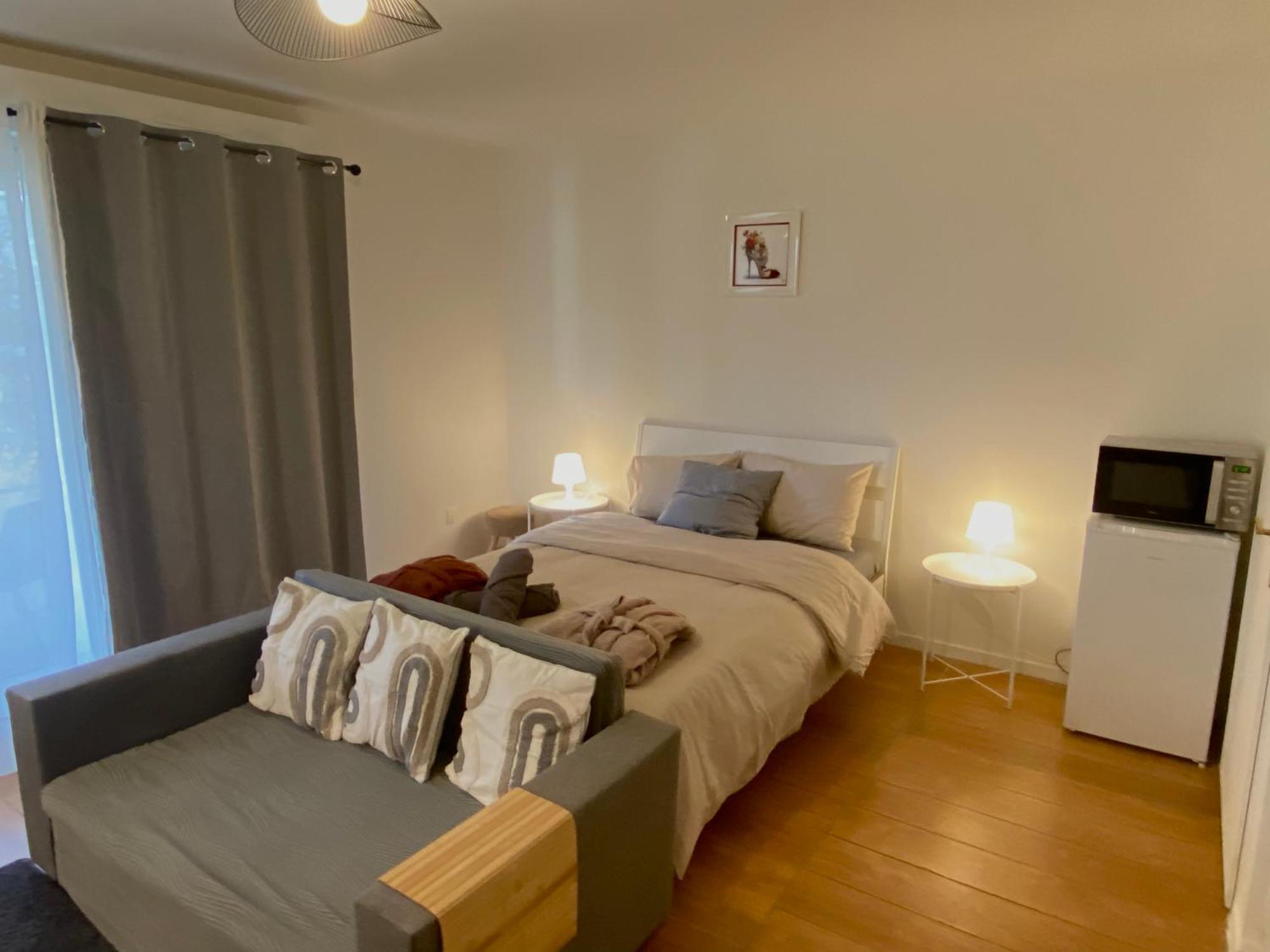 Cozy Riverfront Living, 5-Min Walk To Riverside Train Neuilly-Plaisance Εξωτερικό φωτογραφία